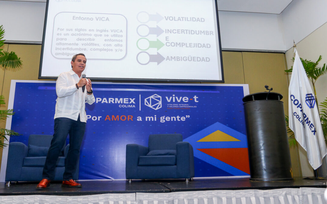 INAUGURA CHARLA DEL RECTOR CHRISTIAN TORRES ORTIZ FORO VIVE-T DE LA COPARMEX