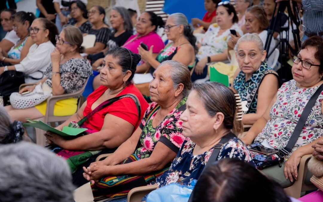 GOBERNADORA INDIRA ACOMPAÑA ARRANQUE FORMAL DEL REGISTRO A LA PENSIÓN MUJERES BIENESTAR, EN MANZANILLO