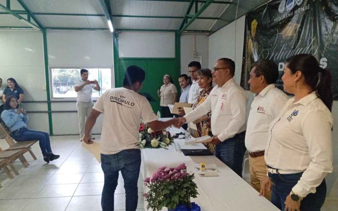 IEEA COLIMA ENTREGA CERTIFICADOS A PERSONAS EN PROCESO DE RECUPERACIÓN EN CENTROS DE REHABILITACIÓN DE MANZANILLO