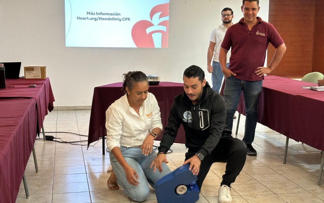 PERSONAL DE EDUCACIÓN Y CULTURA RECIBE CAPACITACIÓN VITAL EN USO DE DESFIBRILADORES Y REANIMACIÓN