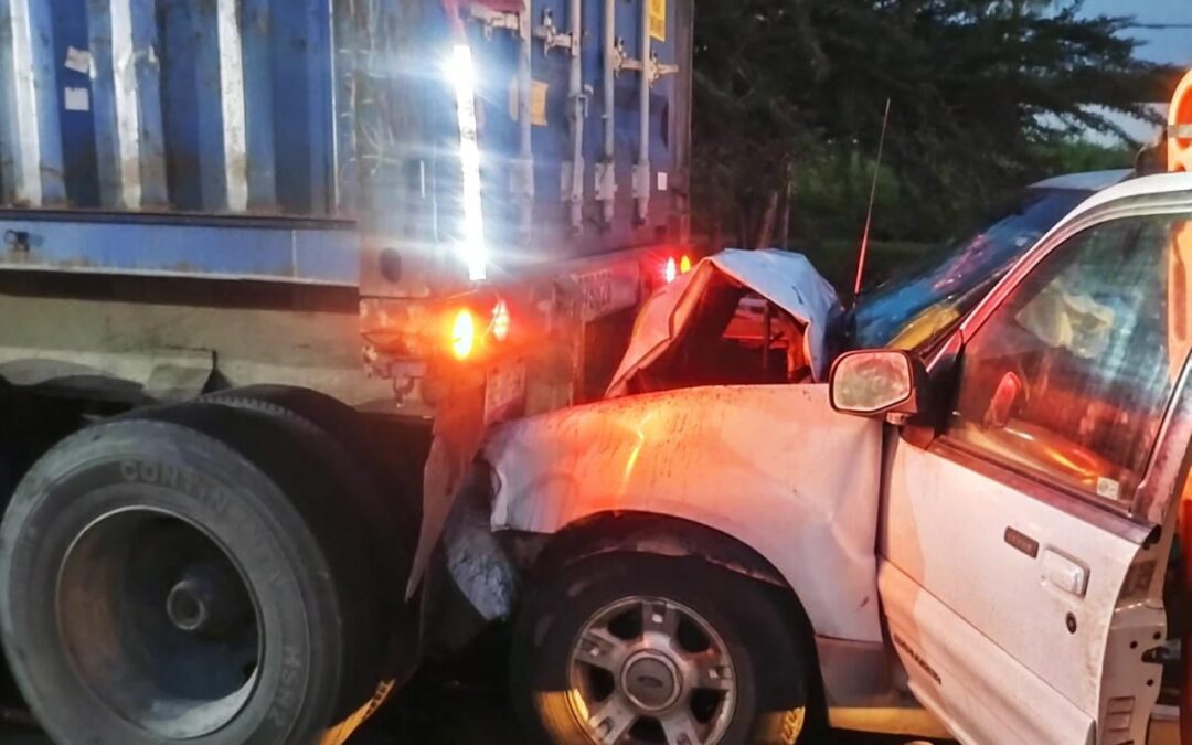 ATIENDE UEPC ACCIDENTE VEHÍCULAR EN LA AUTOPISTA COLIMA-MANZANILLO