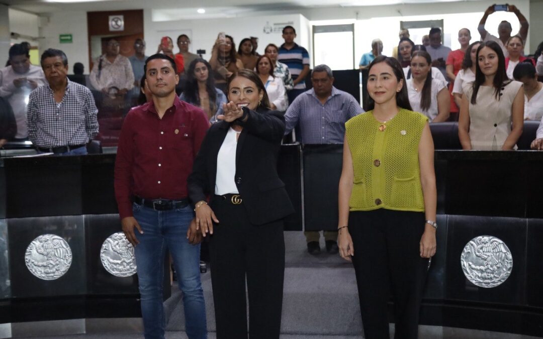 RINDE PROTESTA SHARON DÍAZ, COMO DIPUTADA DE LA 61 LEGISLATURA