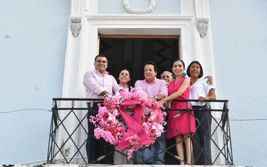 RINDE AYUNTAMIENTO DE COLIMA APOYO EN LUCHA CONTRA EL CÁNCER DE MAMA