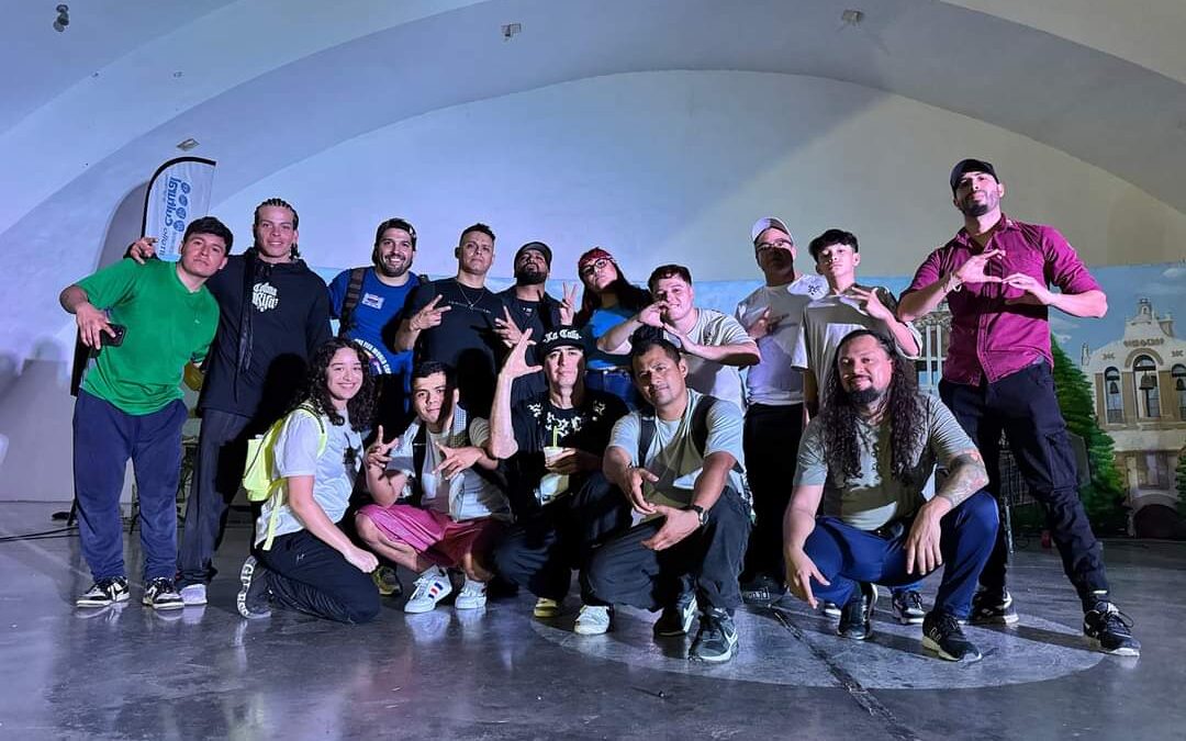 JÓVENES VILLALVARENSES RESALTAN EN COMPETENCIA NACIONAL DE BREAKE DANCE, EN MONTERREY