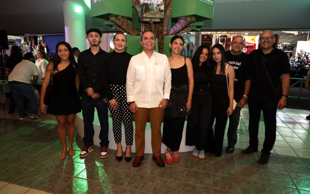 CREATIVIDAD Y COLABORACIÓN EN EL PABELLÓN UNIVERSITARIO DE LA FERIA DE TODOS LOS SANTOS