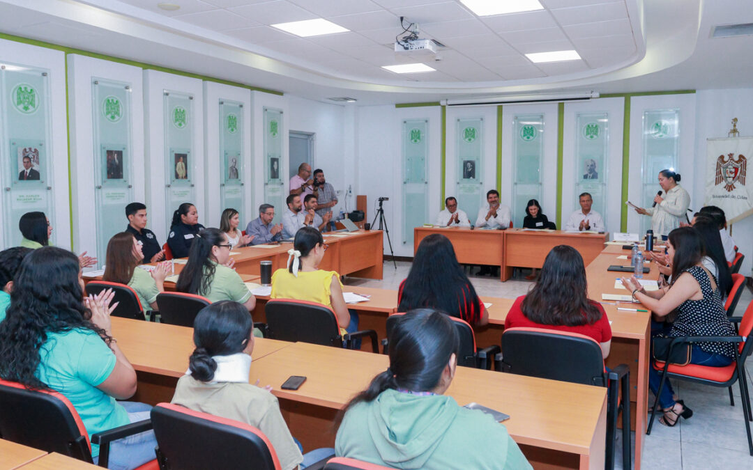 ORGANIZA TRABAJO SOCIAL FORO DE EMPLEADORES PARA FORTALECER LA FORMACIÓN ACADÉMICA