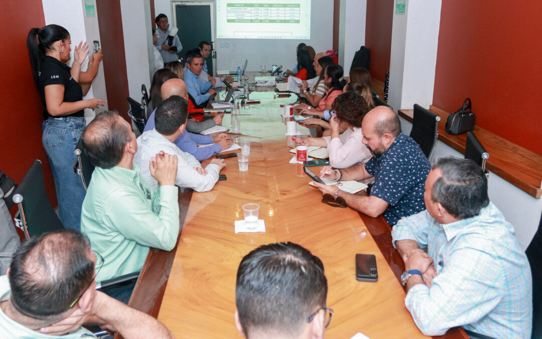 PRESENTA RECTOR PRESUPUESTO 2025 DE LA UDEC AL CONGRESO DEL ESTADO