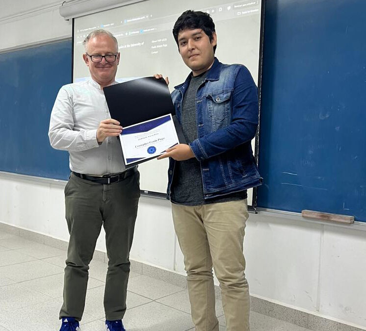 CRISTOPHER CERDA GANA EL PREMIO PAOLO AMORE A LA EXCELENCIA ACADÉMICA 2024