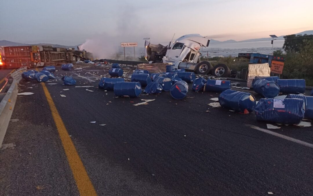 PREVIENE UEPC POR CIERRE TOTAL DE CARRILES EN LA AUTOPISTA GUADALAJARA-COLIMA, TRAS ACCIDENTE