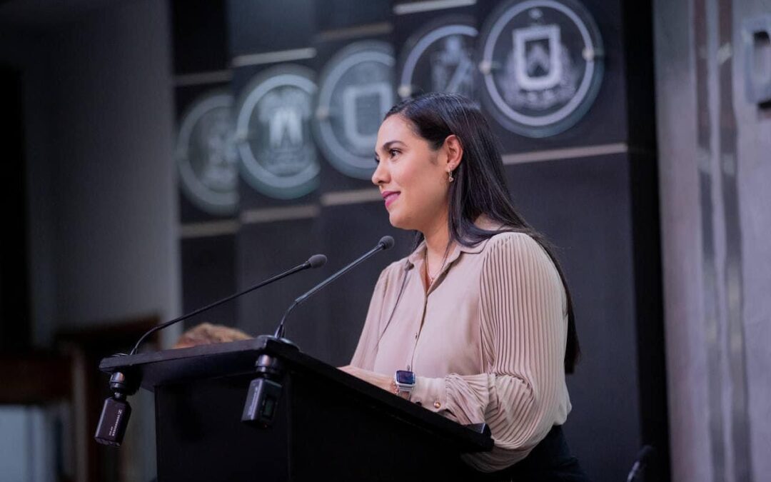 GOBERNADORA DE COLIMA ATESTIGUA TOMA DE PROTESTA DE NUEVAS MAGISTRATURAS DEL STJE