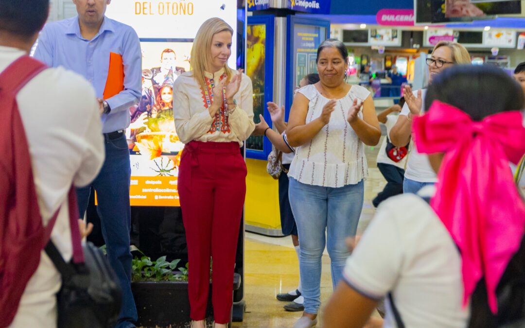 NIÑOS Y NIÑAS FELICES EN CINEPOLIS, TODOS DIVERTIDOS!!