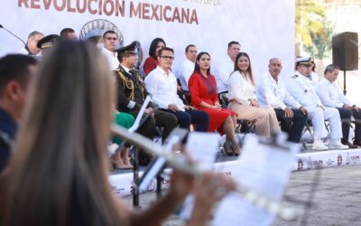 GOBERNADORA DE COLIMA ENCABEZA LA CEREMONIA POR EL 114 ANIVERSARIO DEL INICIO DE LA REVOLUCIÓN MEXICANA