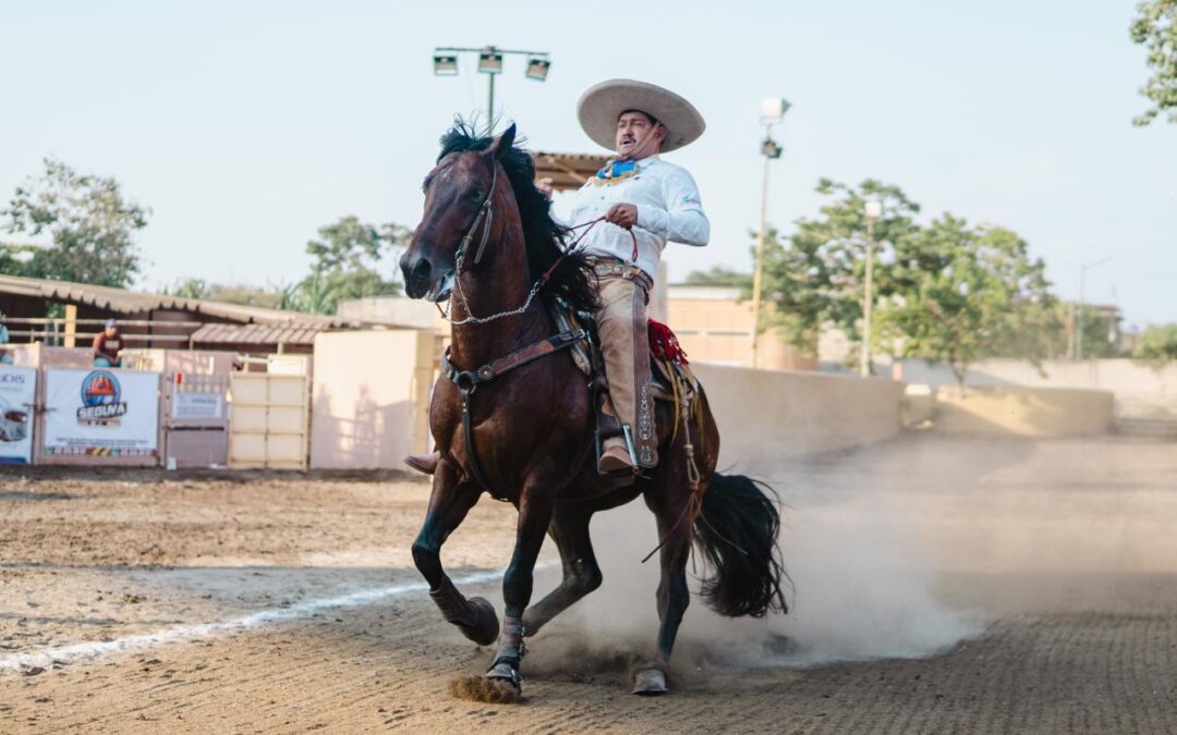 INAUGURAN CAMPEONATO NACIONAL DE CHARRO COMPLETO «TROFEO CAPACHA 2024»