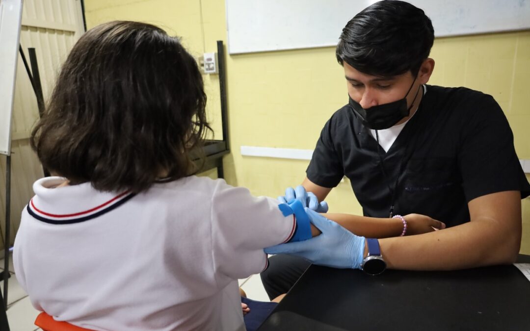 CON OPERACIÓN SALUD COLIMA TAMIZAJE SE BUSCA COMBATIR ENFEREMEDADES EN ESTUDIANTES CON OBESIDAD