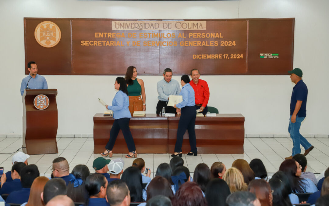 PREMIA UDEC TRABAJO DE SU PERSONAL SECRETARIAL Y DE SERVICIOS GENERALES