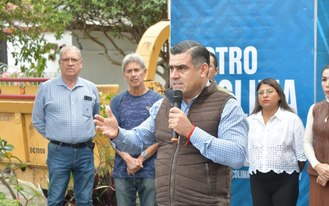 PRESIDENTE RIULT RIVERA, PONE EN MARCHA LA MEGA PODA, EN LA COLONIA LAS PALMAS