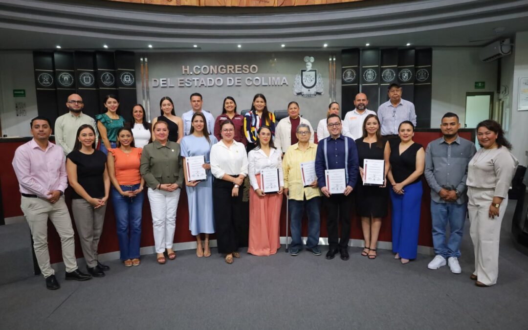 TOMAN PROTESTA A COMITÉ DE EVALUACIÓN DEL LEGISLATIVO PARA ELECCIÓN JUDICIAL