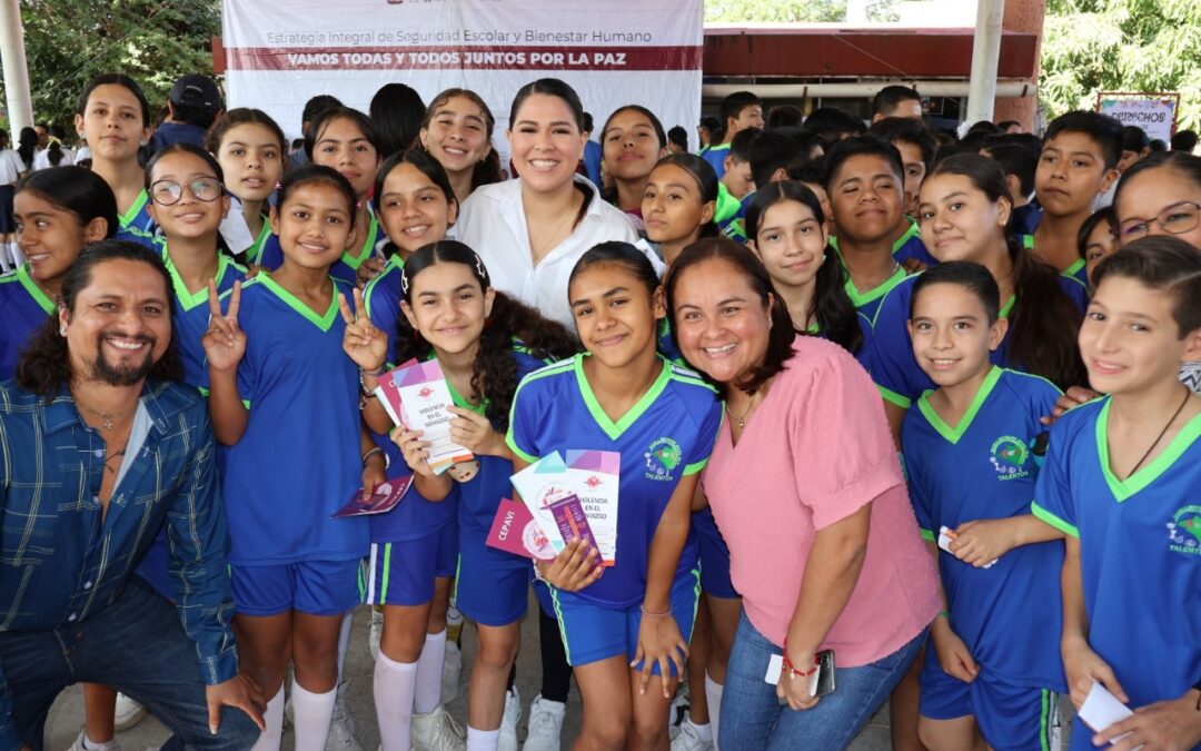 DIF ESTATAL COLIMA IMPULSA LA SEGURIDAD Y EL BIENESTAR EN ESCUELAS CON LAS FERIAS INFORMATIVAS