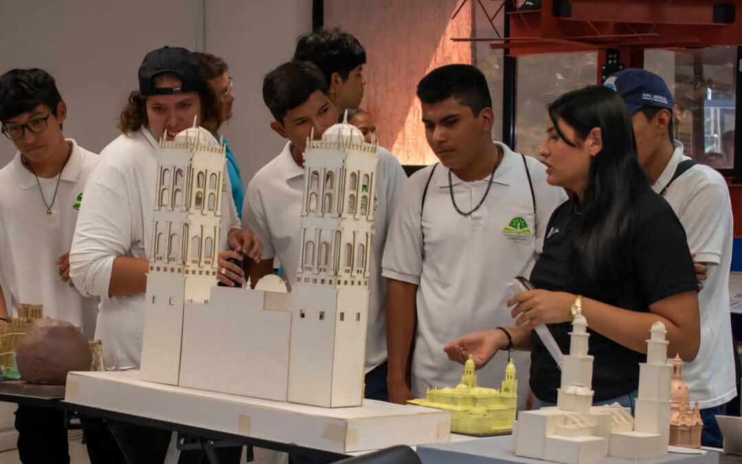 MÁS DE 2 MIL BACHILERES ASISTEN A LA FERIA PROFESIOGRÁFICA DEL TEC DE COLIMA