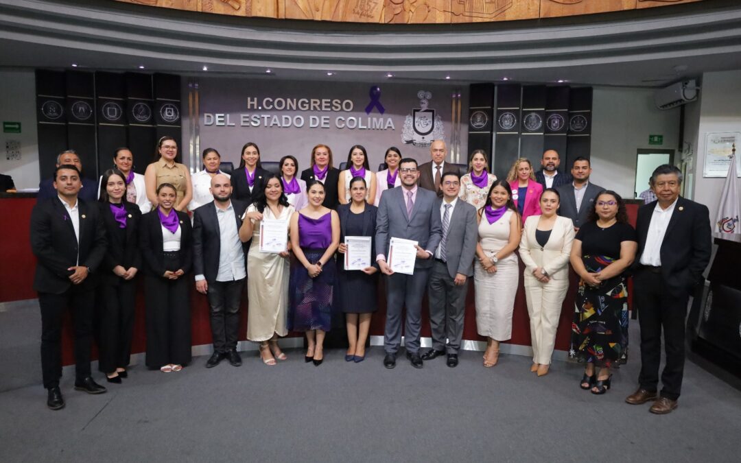 TOMÁN PROTESTA A NUEVOS MAGISTRADOS DEL TJA Y A MAGISTRADA DEL TAE