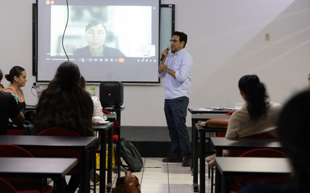 DIALOGAN SOBRE EMOCIONES, CUERPO Y ESCENA, EN EL 8º CONGRESO NACIONAL DE SINCRETISMO