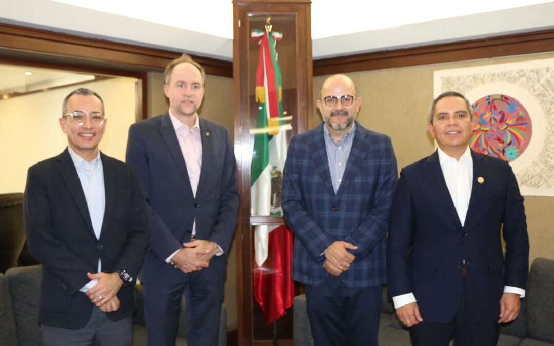 PROMUEVE RECTOR DE LA UDEC AGENDA DE INTERNACIONALIZACIÓN EN ENCUENTRO CON LA SEP