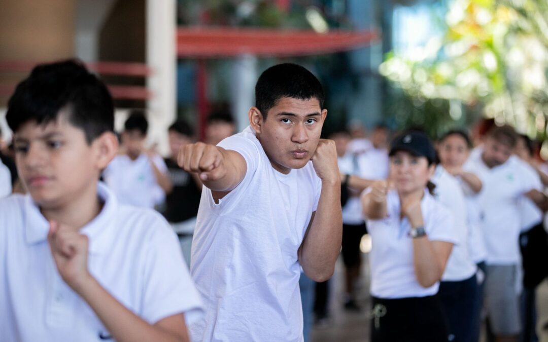 COLIMA PARTICIPA EN CLASE NACIONAL DE BOXEO; EL DEPORTE GENERA FELICIDAD, BUEN ESTILO DE VIDA Y PAZ, COINCIDEN CLAUDIA SHEINBAUM E INDIRA VIZCAÍNO