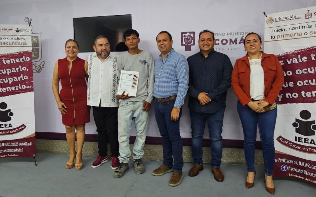 IEEA COLIMA ENTREGA CERTIFICADOS A 43 PERSONAS EN TECOMÁN