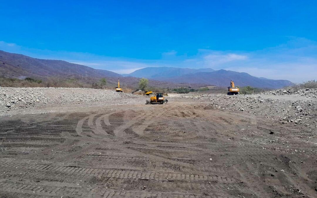 EN COLIMA, GOBIERNO DEL ESTADO AVANZA EN DESAZOLVE DE RÍOS Y ARROYOS, PREVIO AL TEMPORAL DE LLUVIAS