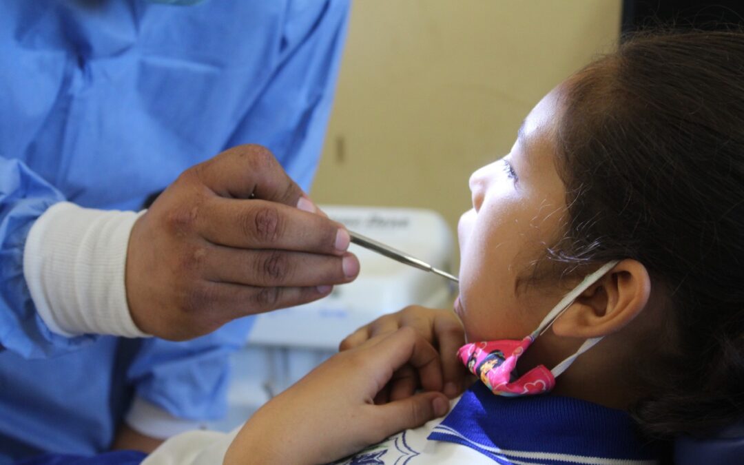 OFRECE SALUD ATENCIÓN GRATUITA EN LIMPIEZAS DENTALES: CARIES AFECTA 90 % DE LA POBLACIÓN