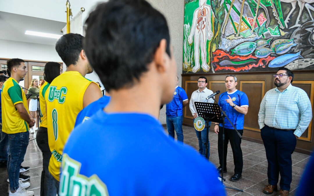 RECTOR ABANDERA A DELEGACIÓN DEPORTIVA RUMBO A CAMPEONATOS NACIONALES UNIVERSITARIOS 2025