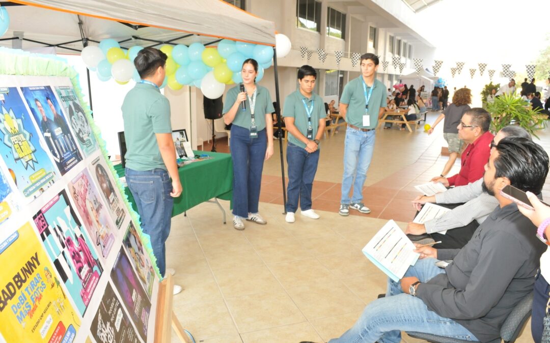 EVALÚAN PROYECTOS INTEGRADORES DE ALUMNOS DE ADMINISTRACIÓN