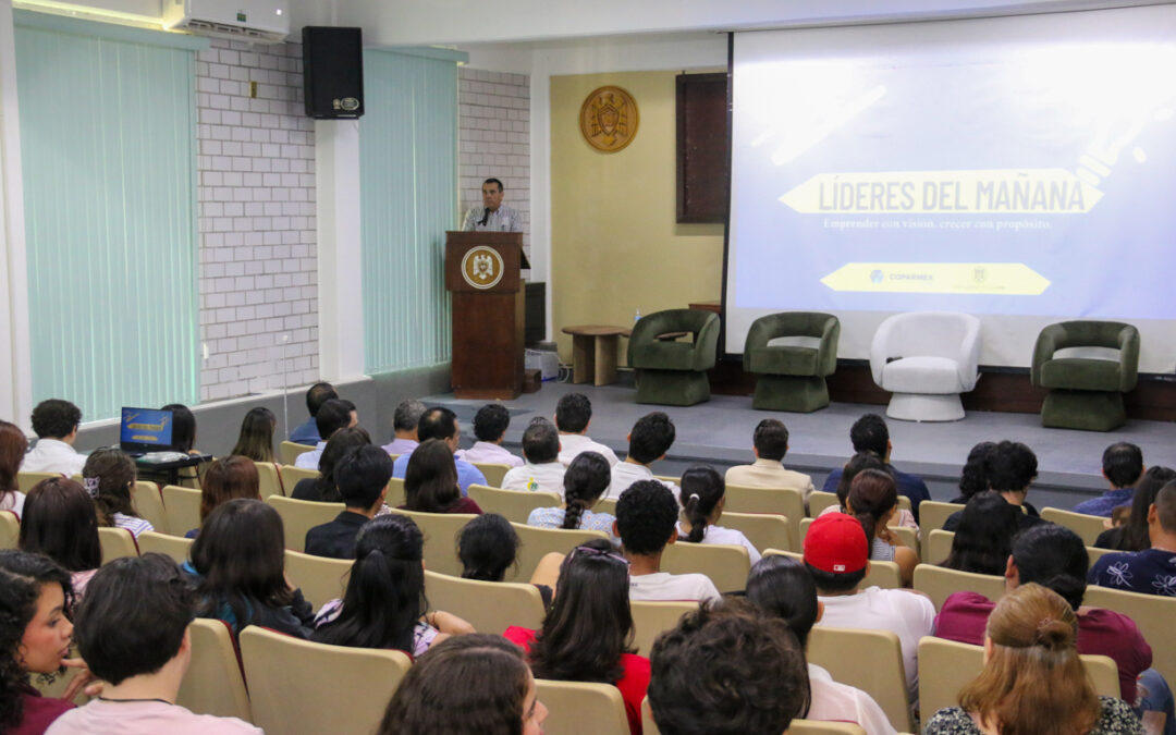 FORO UDEC-COPARMEX CONECTÓ A JÓVENES CON LÍDERES QUE TRANSFORMAN