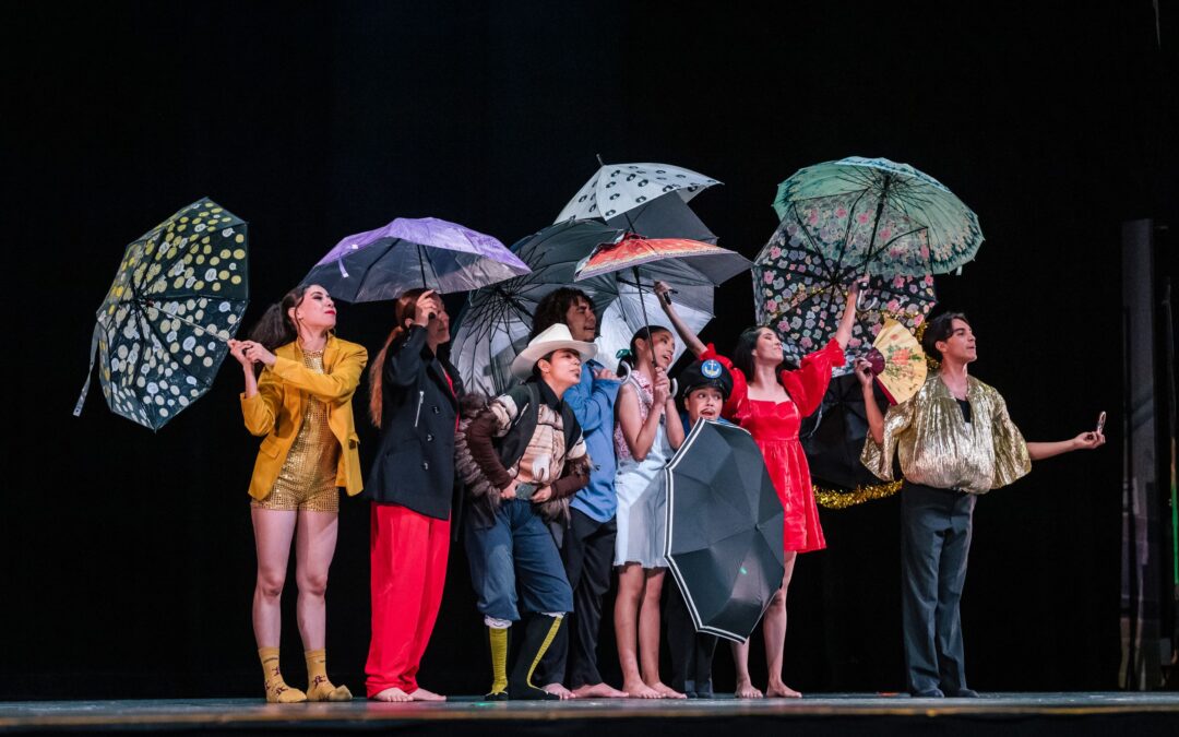 TALENTO Y CREATIVIDAD DE ESTUDIANTES DE DANZA BRILLAN EN EL TEATRO UNIVERSITARIO