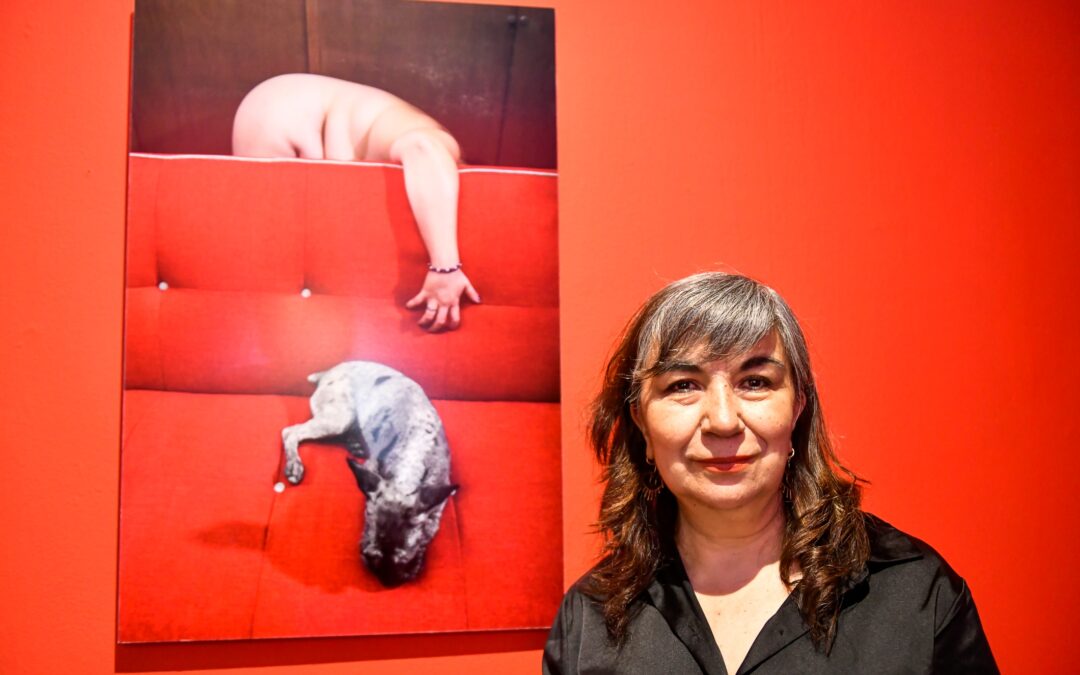 LA FOTÓGRAFA PATRICIA ARIDJIS PRESENTA EN LA UDEC SU EXPOSICIÓN MUJERES DE PESO