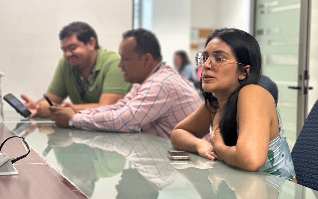 REALIZA FEUC AFILIACIÓN MASIVA DE EGRESADOS QUE TRABAJAN EN EL SAT