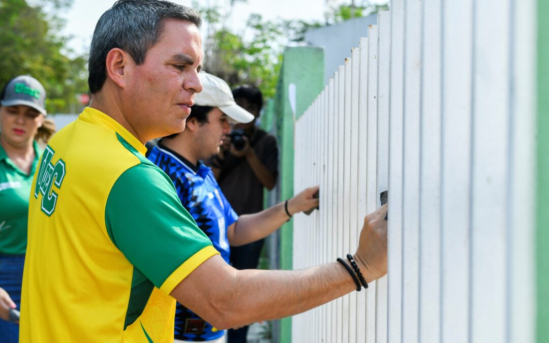 INAUGURA RECTOR PROYECTO DE MANTENIMIENTO DE INFRAESTRUCTURA PROPUESTO POR ESTUDIANTES