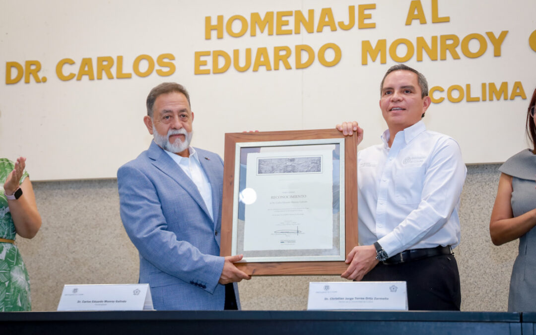 RINDE UDEC HOMENAJE A CARLOS EDUARDO MONROY