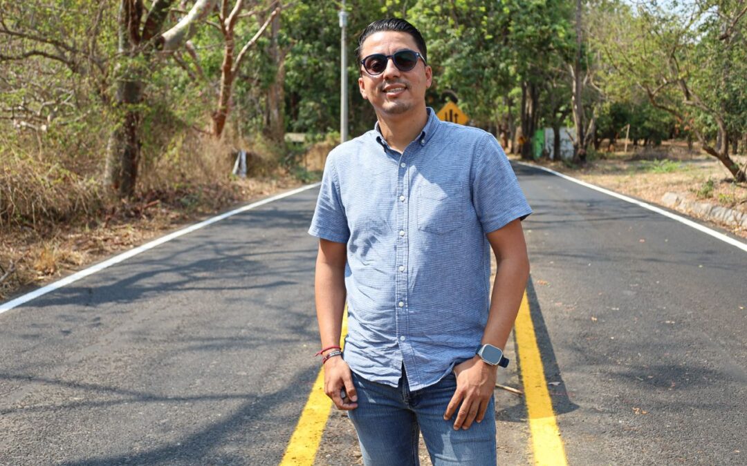 GESTIONA DIPUTADO ÁLVARO LOZANO INSTALACIÓN DE VALLAS Y PINTA DE LÍNEAS DE CARRETERA EXHACIENDA DEL CARMEN-CHIVATO-NARANJAL