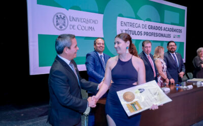 CON LA ENTREGA DEL TÍTULO NÚMERO 200 MIL, UDEC REAFIRMA SU LEGADO EDUCATIVO