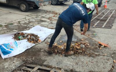 AYUNTAMIENTO DE COLIMA, ATENTO A OPERACIÓN, SUPERVISIÓN Y SOLUCIÓN DE ALCANTARILLAS TRAS LLUVIAS