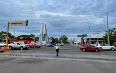 SEGURIDAD PÚBLICA DE COLIMA DESPLIEGA OPERATIVO VIAL EN V. CARRANZA Y TERCER ANILLO PARA OPTIMIZAR TRÁNSITO