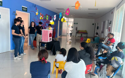 ESTUDIANTES DE PSICOLOGÍA LLEVAN CIENCIA Y EMOCIONES A NIÑAS Y NIÑOS CON CÁNCER