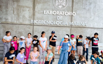 DE LA MANO DE ESPECIALISTAS, LORITAS Y LORITOS APRENDEN SOBRE LA VIDA MARINA, EN LOROMANÍA