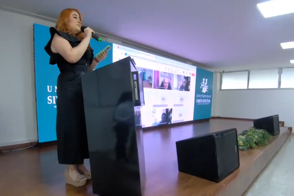 OBTIENE ESTUDIANTE COLOMBIANA DOBLE TITULACIÓN, EN LA UDEC Y LA UNIVERSIDAD SIMÓN BOLÍVAR