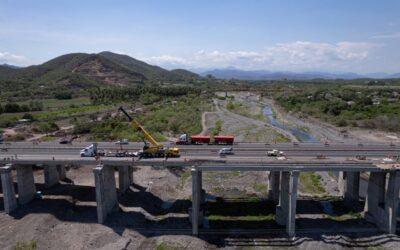 SEIDUM COLOCÓ LAS PRIMERAS TRABES EN EL PUENTE ‘ARMERÍA L’; ESTE JUEVES Y SÁBADO CONTINÚAN LAS LABORES