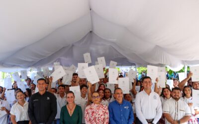 EGRESAN DE BACHILLERATO JÓVENES DE MADRID Y CERRO DE ORTEGA