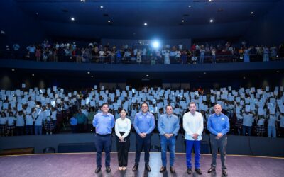 ENTREGAN CERTIFICADOS A DESTACADA GENERACIÓN DEL BACHILLERATO 4