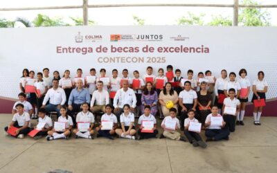 40 ESTUDIANTES DE MANZANILLO RECIBEN LA BECA DE EXCELENCIA CONTECON 2025