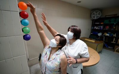 RECUPERAR LA FUNCIONALIDAD Y MEJORAR LA CALIDAD DE VIDA, TRABAJO DE LOS TERAPISTAS DEL IMSS